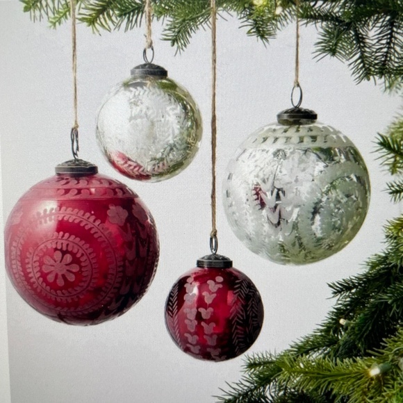 Pottery Barn Etched Large Mercury Glass Ornament, Red, 6" NEW - Picture 2 of 9